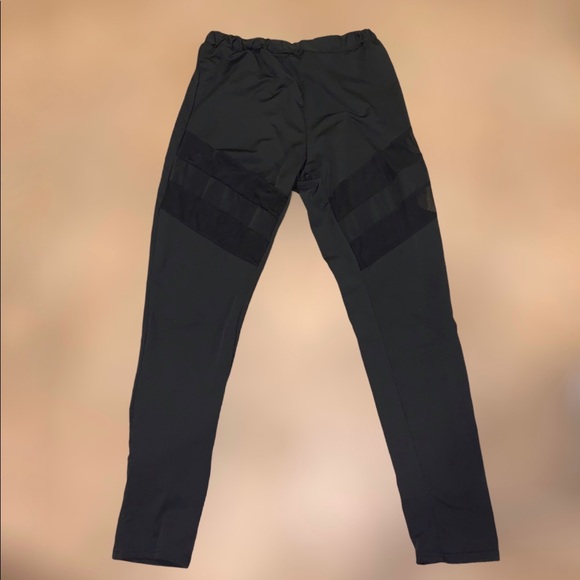 Black leggings with mesh - Picture 2 of 7